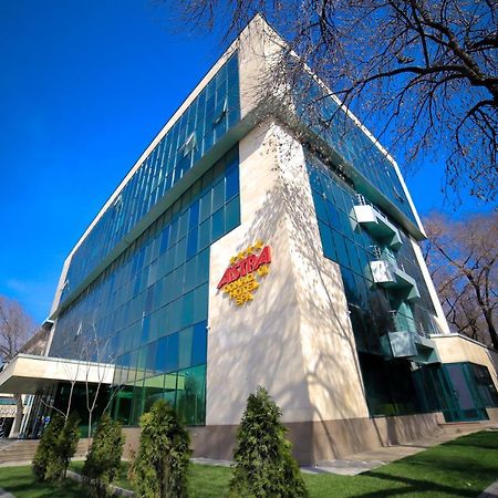 Astra Hotel Almaty Luaran gambar
